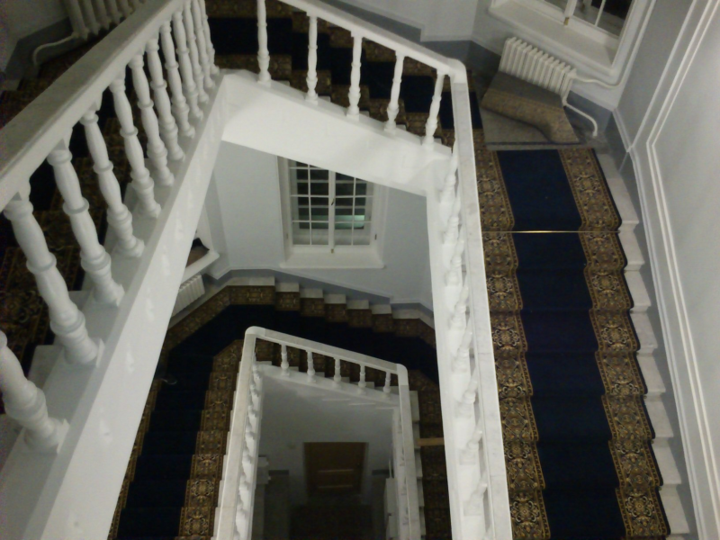 Синяя кремлевская дорожка на лестницу и коридоры